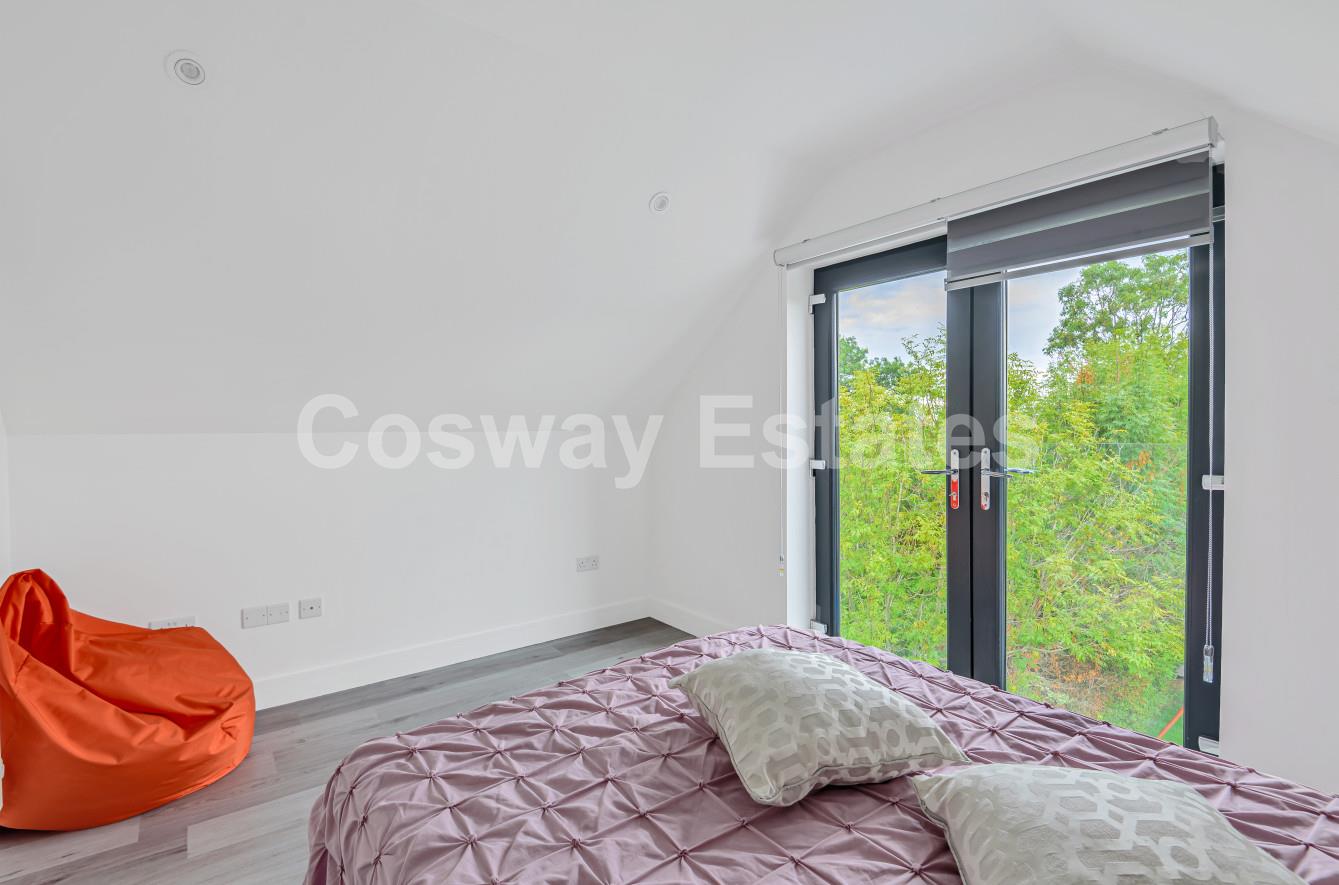 Millway, Mill Hill